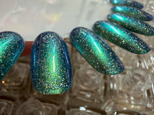 Load image into Gallery viewer, Howl: Spring Small Batch
